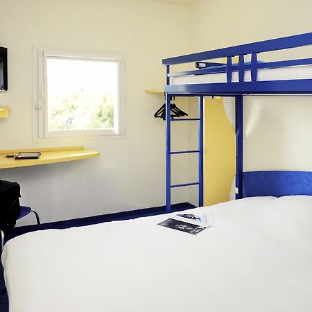 Ibis Budget เบอซองส์ ภายนอก รูปภาพ