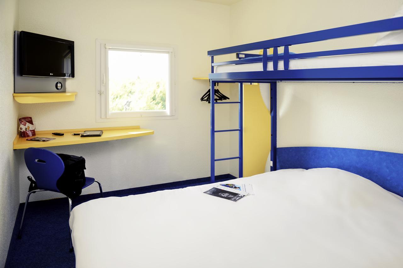 Ibis Budget เบอซองส์ ภายนอก รูปภาพ